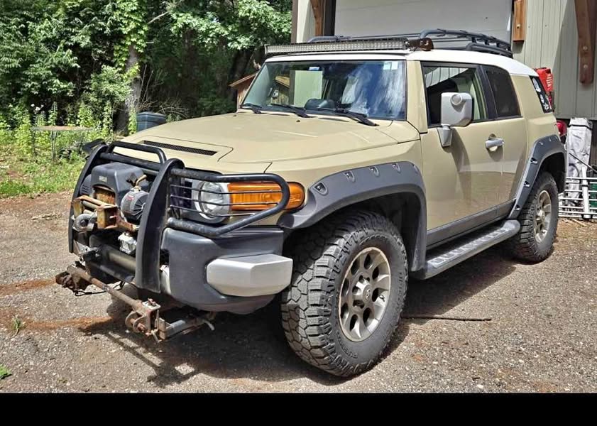 2012 Toyota FJ Cruiser - Grey
