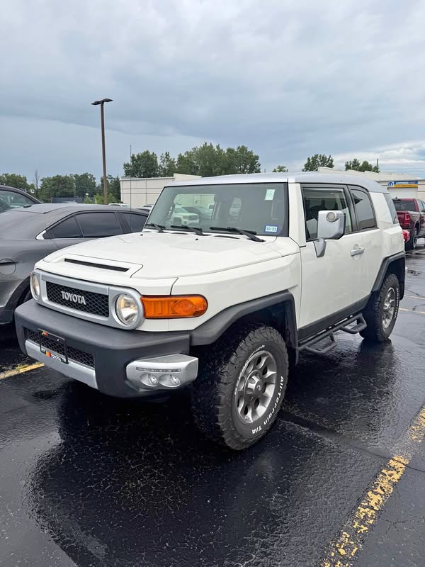 2012 Toyota FJ Cruiser - Sport Utility 2D