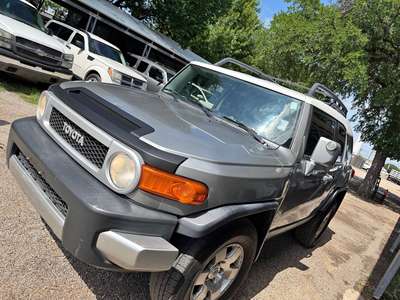 2011 Toyota FJ Cruiser - Sport Utility 2D
