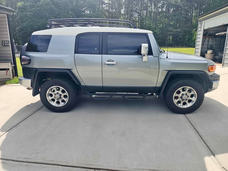 2012 Toyota FJ Cruiser - Sport Utility 2D