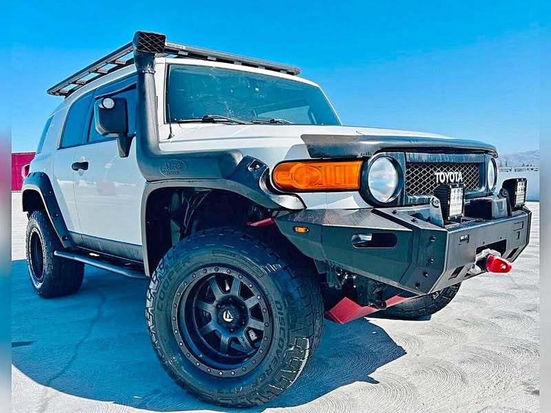 2014 Toyota FJ Cruiser Base 4x4 4dr SUV 5A
