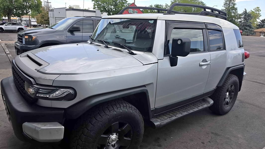 2007 Toyota FJ Cruiser - Sport Utility 2D