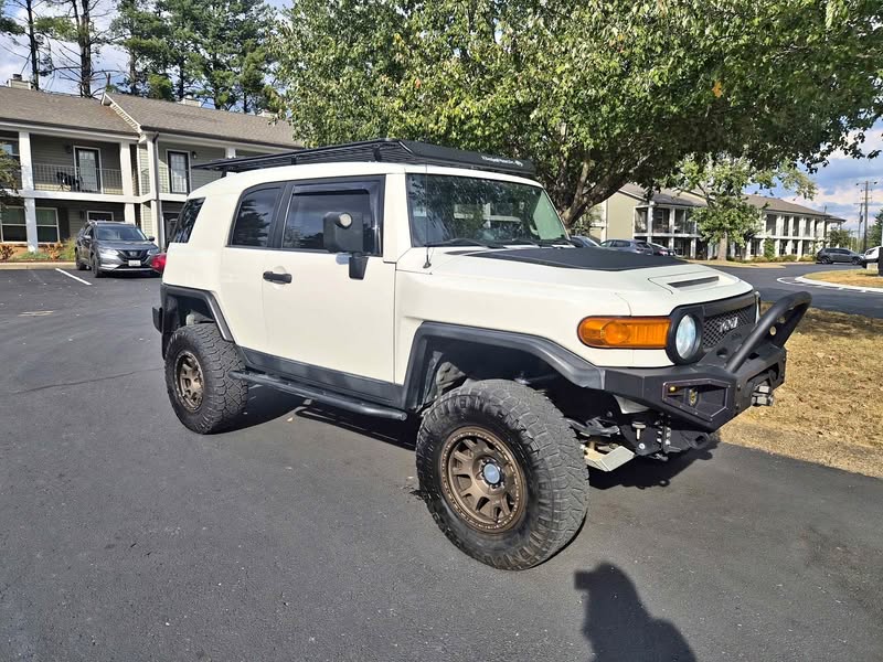 2014 Toyota FJ Cruiser - Sport Utility 2D