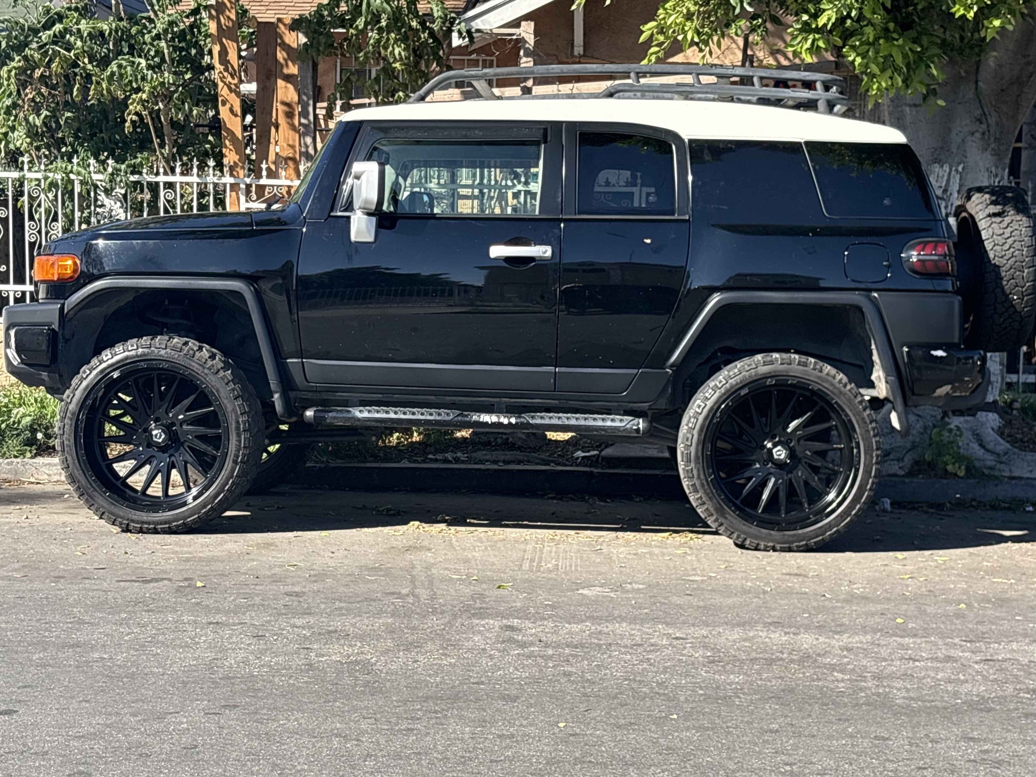 2010 Toyota FJ Cruiser - Limited