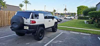 2010 Toyota FJ Cruiser - Sport Utility 2D