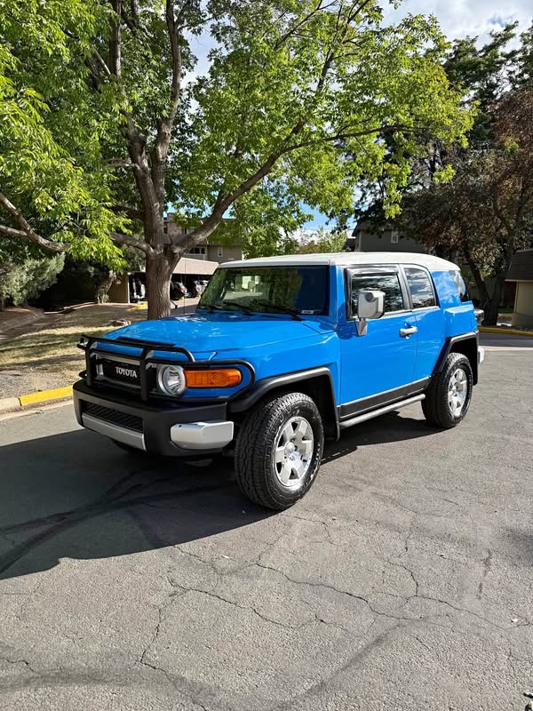 2007 Toyota FJ Cruiser - Sport Utility 2D