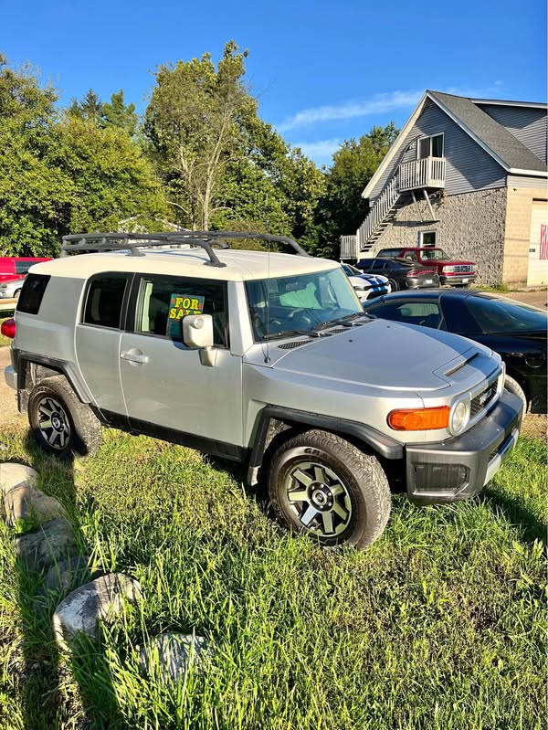 2008 Toyota FJ Cruiser - Sport Utility 2D