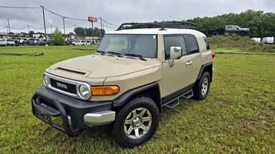 2014 Toyota FJ Cruiser - Sport Utility 2D