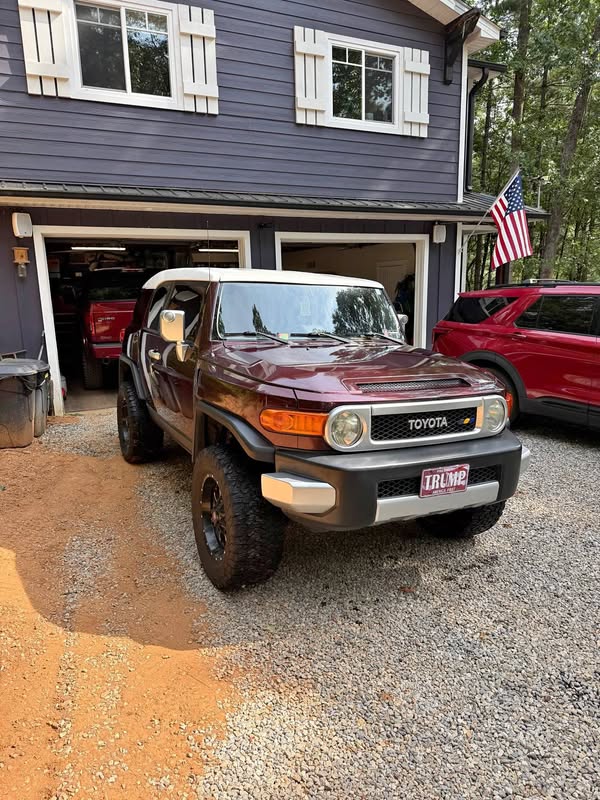 2007 Toyota FJ Cruiser - Base