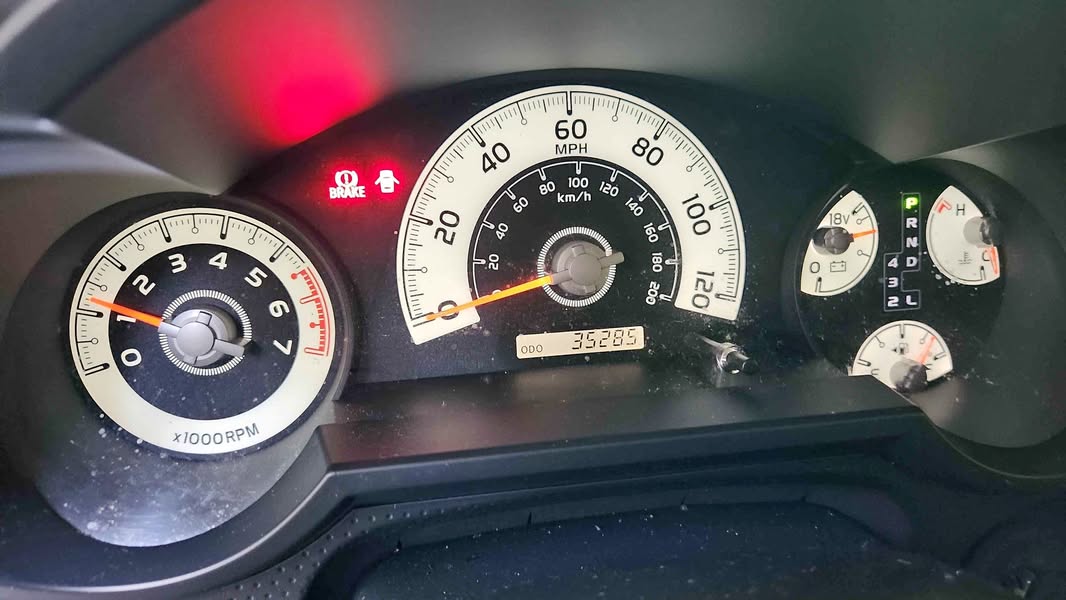 2007 Toyota FJ Cruiser - Sport Utility 2D
