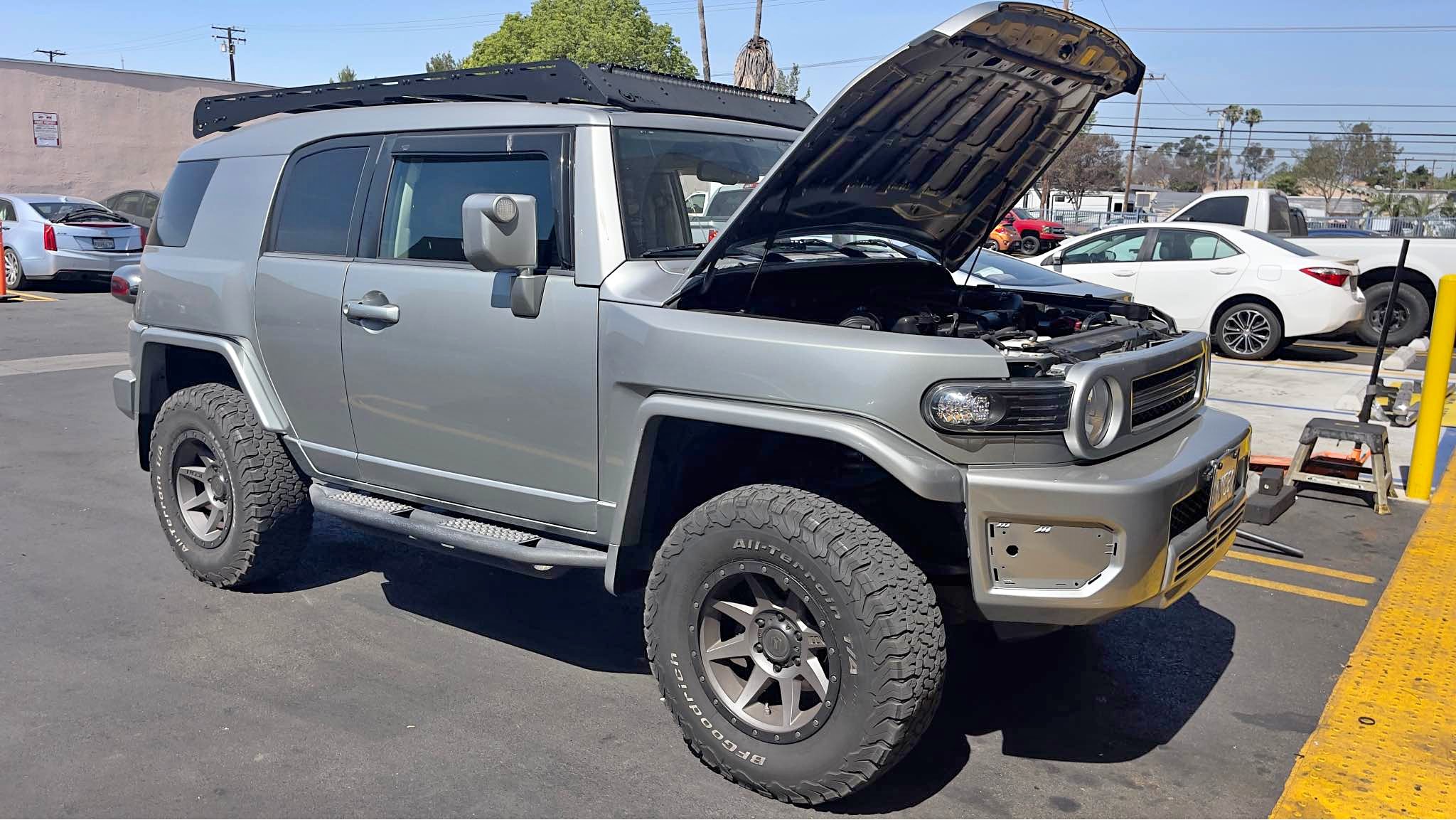 2009 Toyota FJ Cruiser - Sport Utility 2D