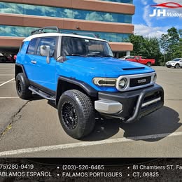 2008 Toyota FJ Cruiser - Sport Utility 2D