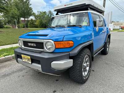 2007 Toyota FJ Cruiser - Sport Utility 2D