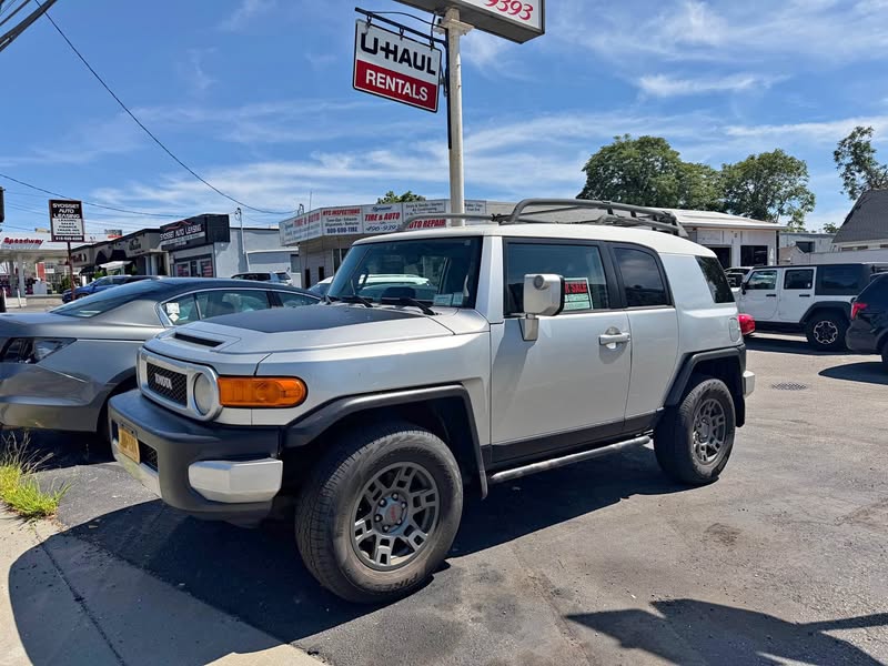 2007 Toyota FJ Cruiser Sport Utility 2D