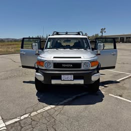 2007 Toyota FJ Cruiser - Sport Utility 2D
