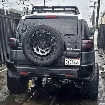 2010 Toyota FJ Cruiser - Limited 4x4