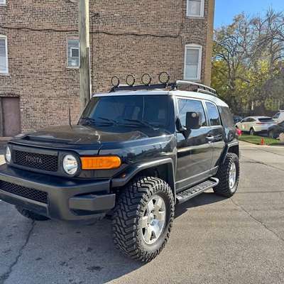 2010 Toyota FJ Cruiser - Sport Utility 2D