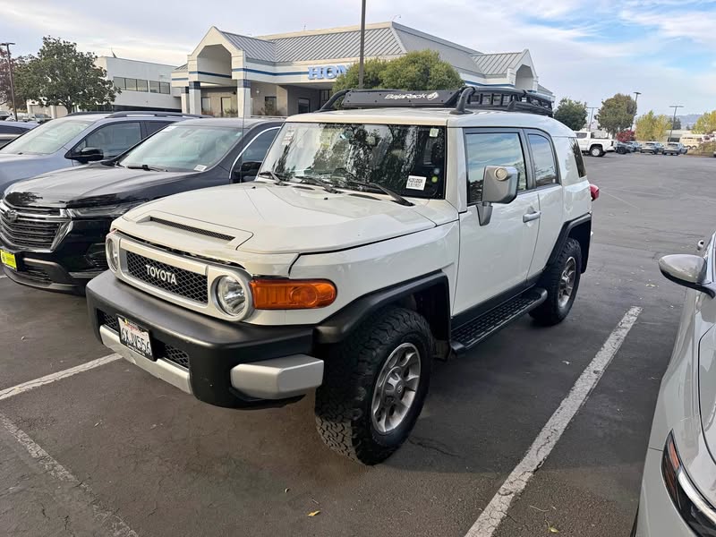 2012 Toyota FJ Cruiser - Sport Utility 2D