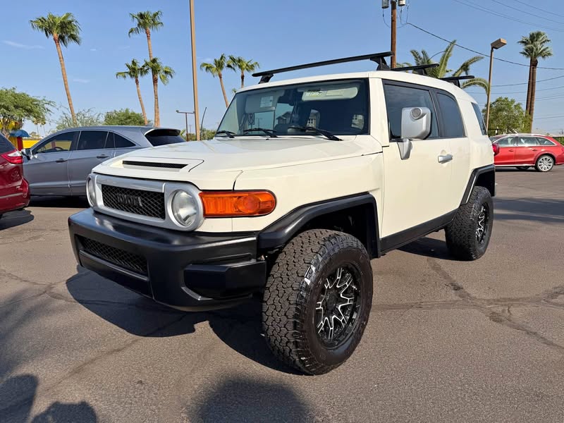 2011 Toyota FJ Cruiser - Sport Utility 2D