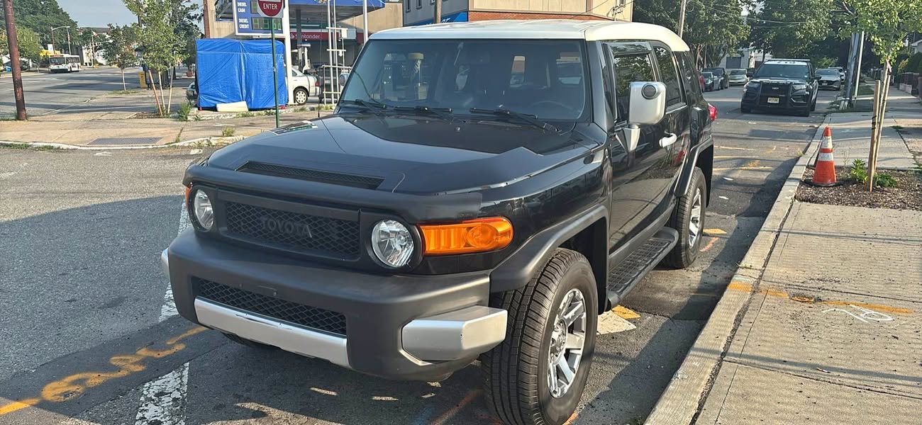 2014 Toyota FJ Cruiser - Man (Natl)