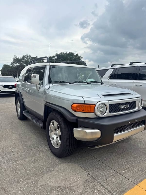 2007 Toyota FJ Cruiser - Sport Utility 2D