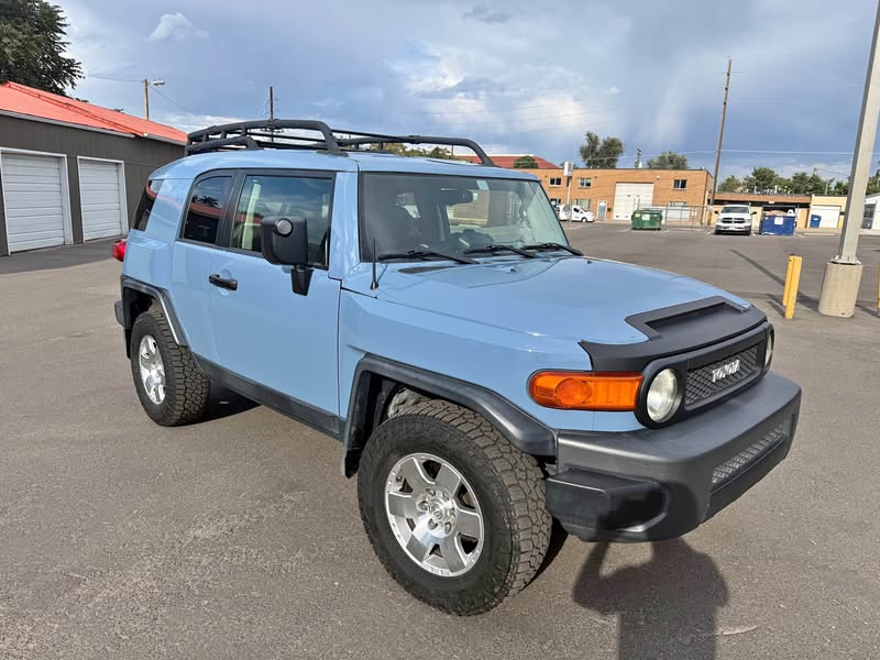 2009 Toyota FJ Cruiser - Sport Utility 2D