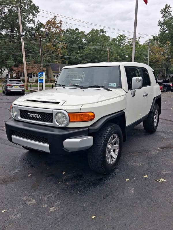 2014 Toyota FJ Cruiser - Sport Utility 2D