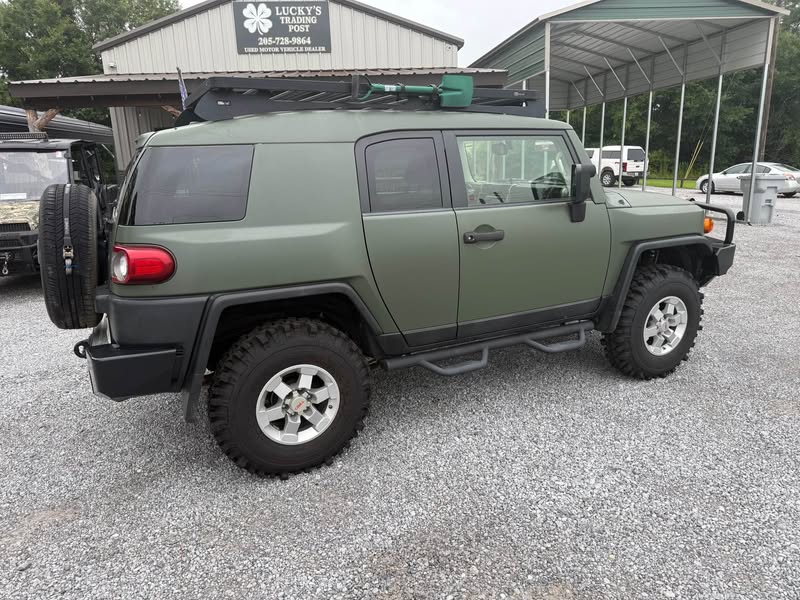 2014 Toyota FJ Cruiser - Sport Utility 2D