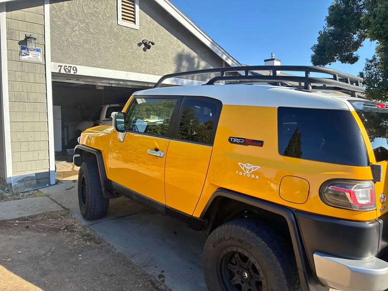 2008 Toyota FJ Cruiser - Sport Utility 2D