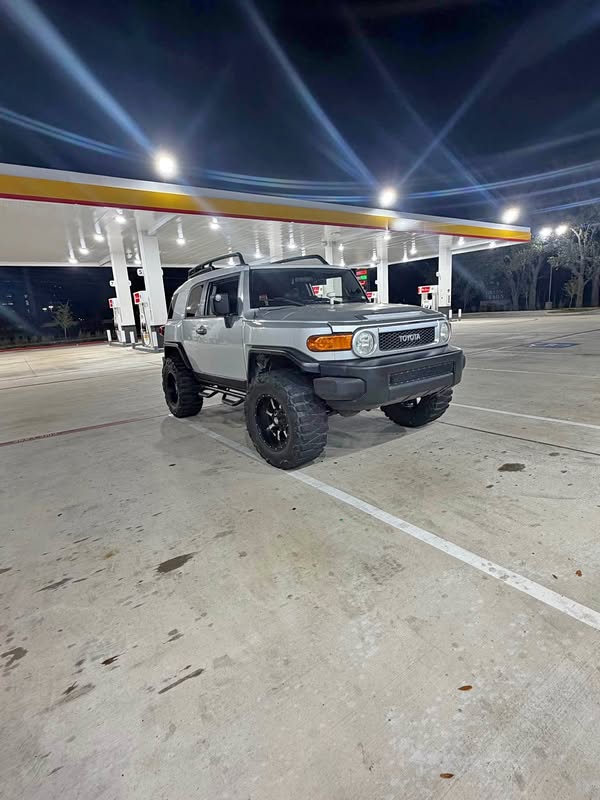 2007 Toyota FJ Cruiser - 4x4