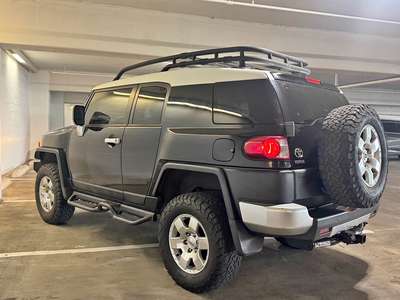 2007 Toyota FJ Cruiser - Sport Utility 2D