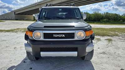 2014 Toyota FJ Cruiser - Sport Utility 2D