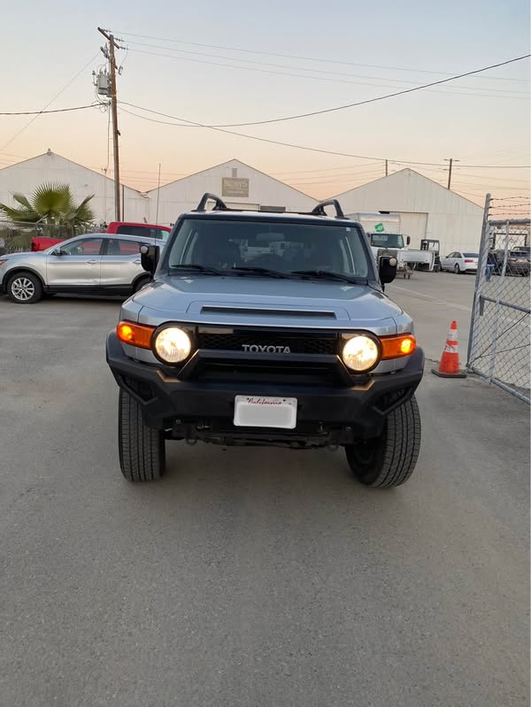 2007 Toyota FJ Cruiser - 4x4