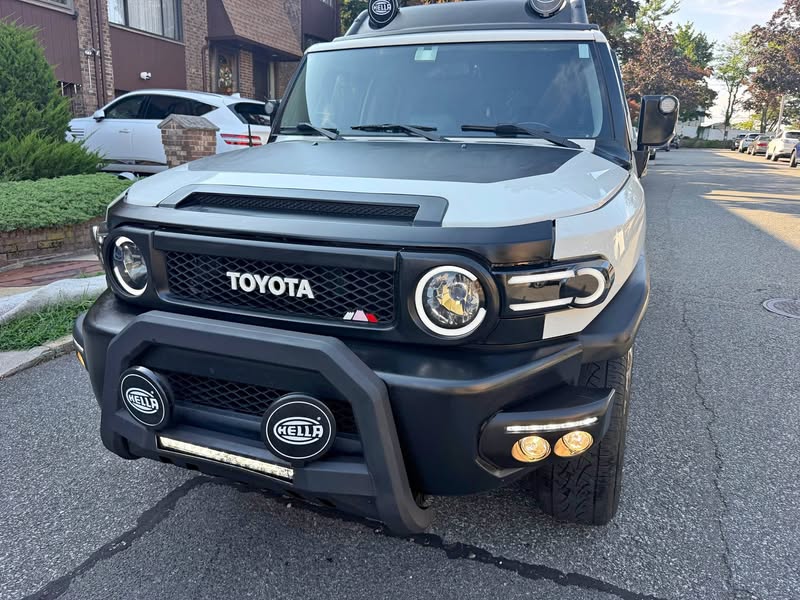 2014 Toyota FJ Cruiser - Sport Utility 2D