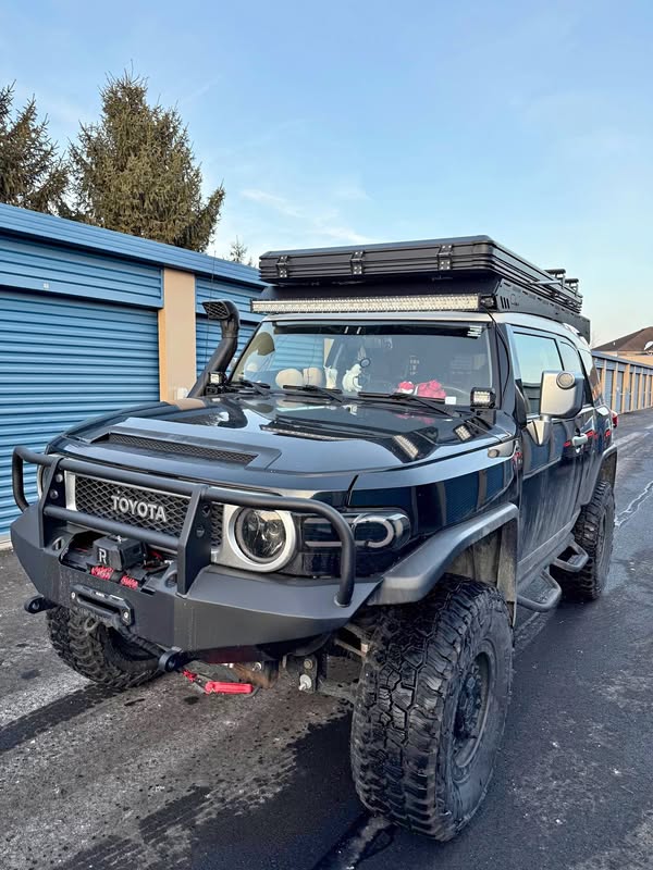 2008 Toyota FJ Cruiser - Sport Utility 2D