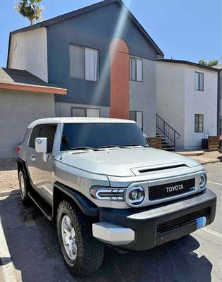 2008 Toyota FJ Cruiser - Sport Utility 2D