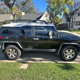 2007 Toyota FJ Cruiser - Sport Utility 2D