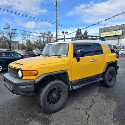 2007 Toyota FJ Cruiser - Sport Utility 2D