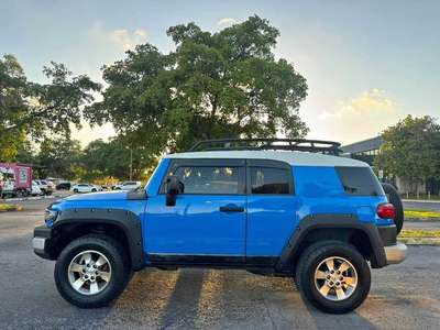 2007 Toyota FJ Cruiser - Sport Utility 2D