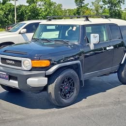 2010 Toyota FJ Cruiser - Sport Utility 2D
