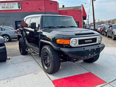 2010 Toyota FJ Cruiser - Sport Utility 2D