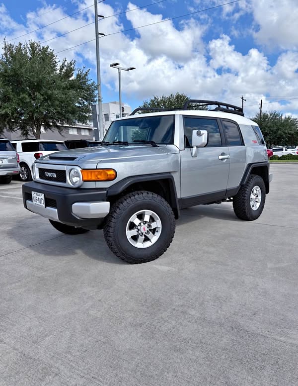 2012 Toyota FJ Cruiser - Sport Utility 2D