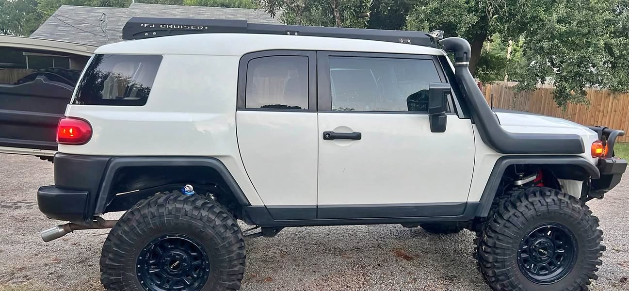 2010 Toyota FJ Cruiser - Amphibian