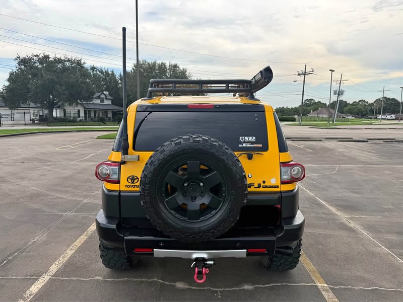2007 Toyota FJ Cruiser - Sport Utility 2D