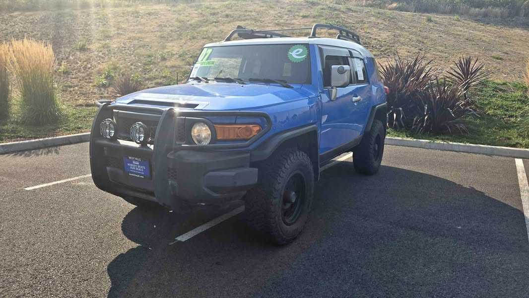 2007 Toyota FJ Cruiser - Base