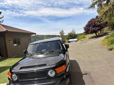 2007 Toyota FJ Cruiser - Sport Utility 2D