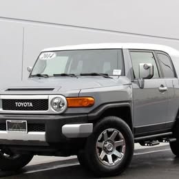 2014 Toyota FJ Cruiser Base \ud83e\udd18 81258 Miles
