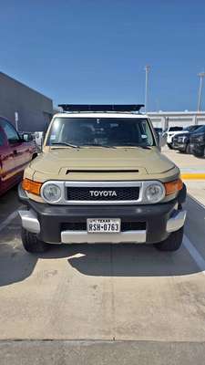 2014 Toyota FJ Cruiser - Sport Utility 2D