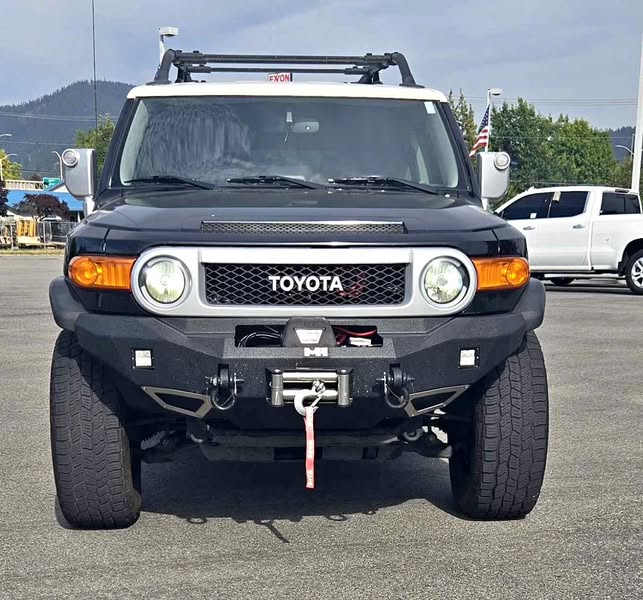 2014 Toyota FJ Cruiser - SR