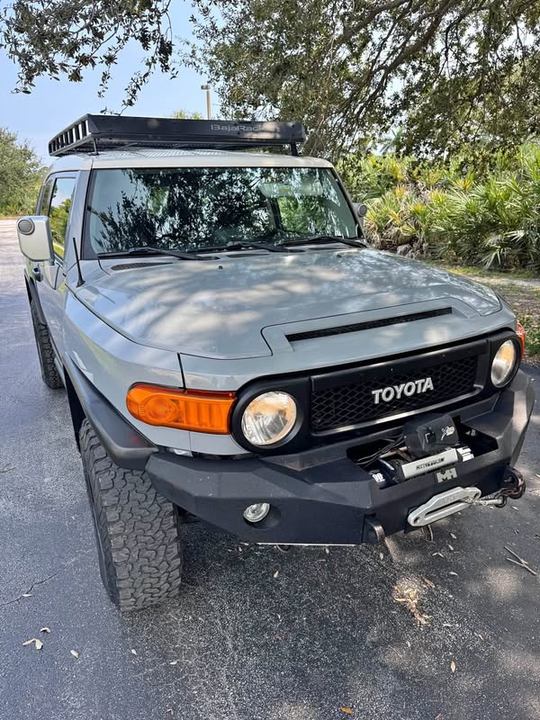 2014 Toyota FJ Cruiser - Sport Utility 2D